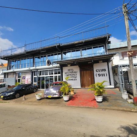 Hotel Bar Restaurant Emergency 911 Sto Lk Group Paramaribo Exterior foto