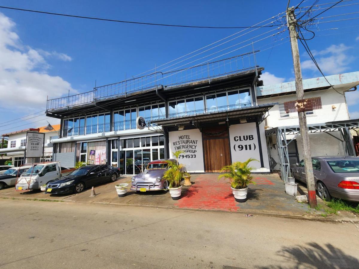 Hotel Bar Restaurant Emergency 911 Sto Lk Group Paramaribo Exterior foto