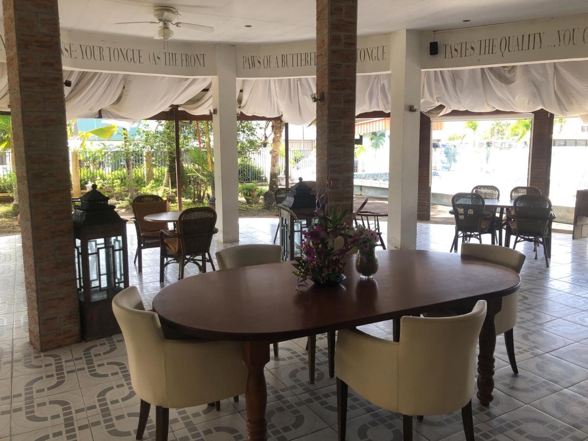 Hotel Bar Restaurant Emergency 911 Sto Lk Group Paramaribo Exterior foto